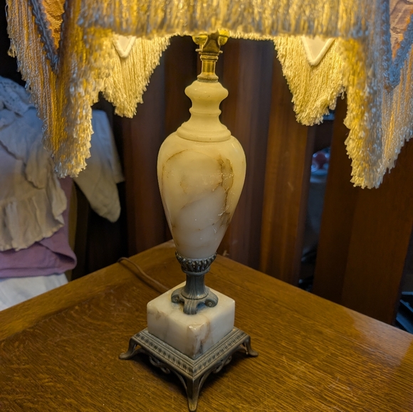 💥SOLD💥Antique Agate Lamp&Shade - Picture 6 of 7